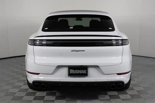 2026 Porsche Cayenne AWD