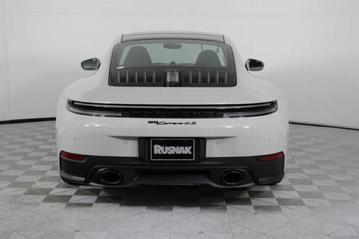 2026 Porsche 911 Carrera 4S