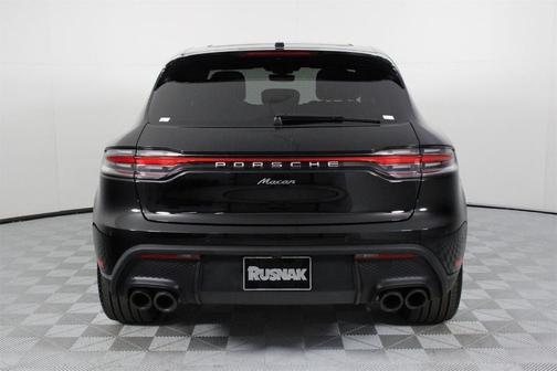 2025 Porsche Macan T