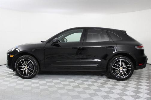2025 Porsche Macan T