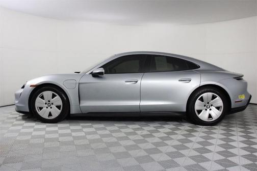 2022 Porsche Taycan Base
