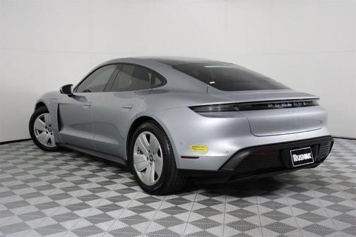 2022 Porsche Taycan Base