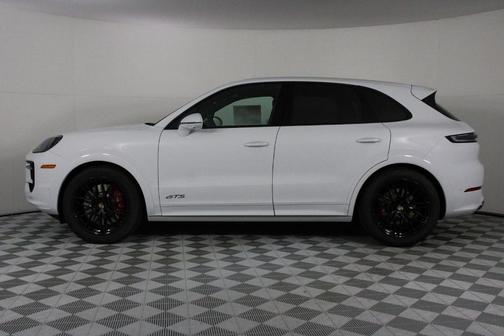 2026 Porsche Cayenne GTS