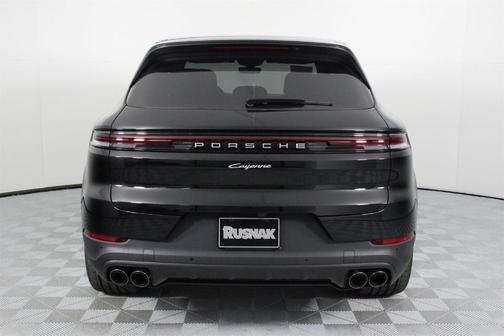 2026 Porsche Cayenne AWD