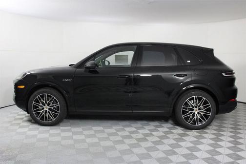 2026 Porsche Cayenne AWD