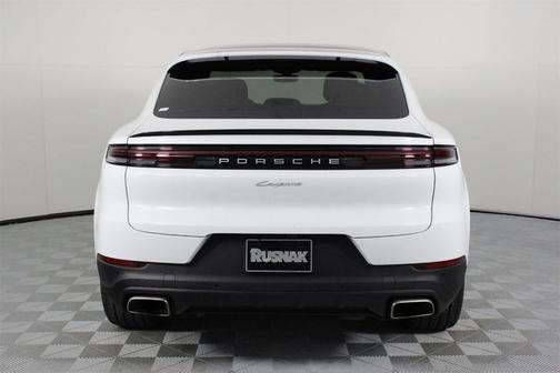 2024 Porsche Cayenne AWD
