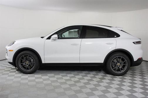 2024 Porsche Cayenne AWD
