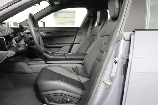 2026 Porsche Taycan 4S