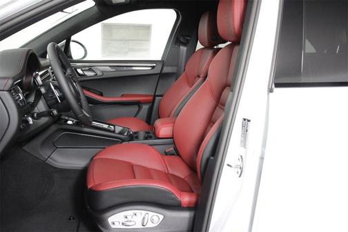 2026 Porsche Macan T