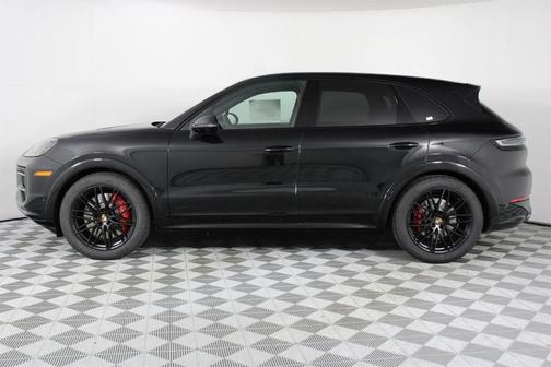 2026 Porsche Cayenne GTS