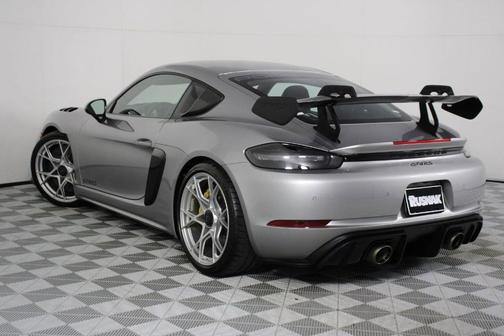 2025 Porsche 718 Cayman GT4 RS