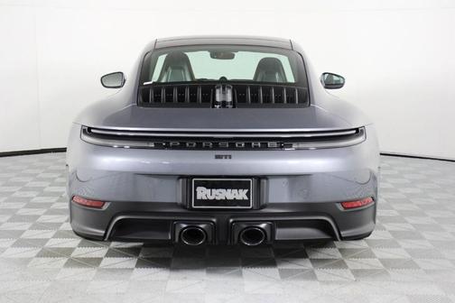 2026 Porsche 911 Carrera 4 GTS