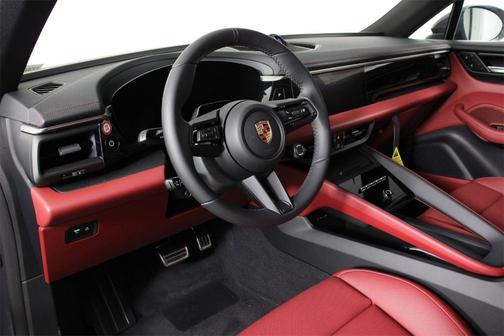 2026 Porsche Macan 4S