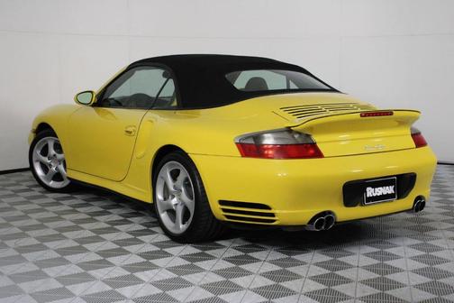 Speed Yellow 2004 Porsche 911 Turbo