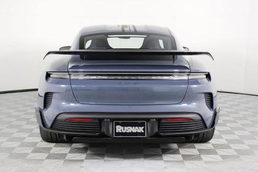 2025 Porsche Taycan Turbo