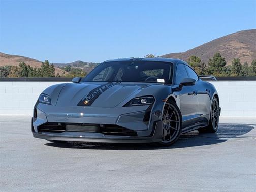 2025 Porsche Taycan Turbo GT w/Weissach Package