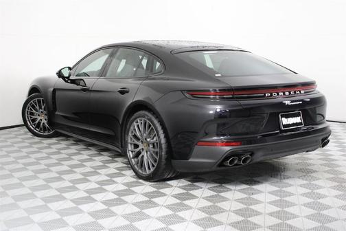 2026 Porsche Panamera Base