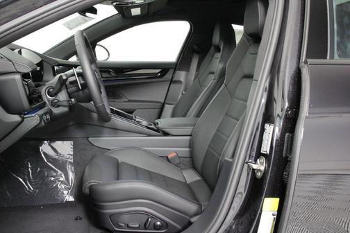 2026 Porsche Panamera Base
