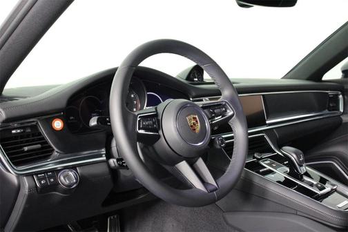 2022 Porsche Panamera E-Hybrid 4