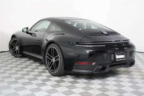2026 Porsche 911 Carrera 4S