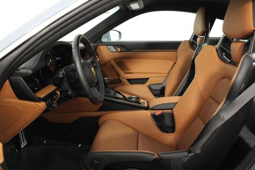 2024 Porsche 911 S/T