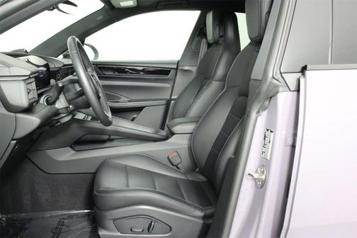 2025 Porsche Macan 4S