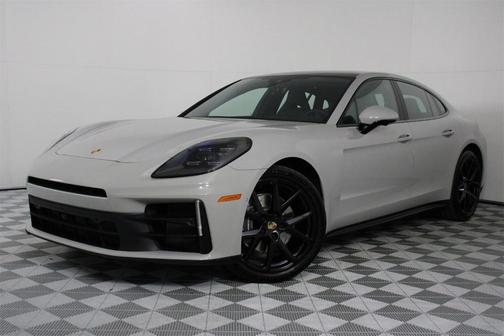 2025 Porsche Panamera Base