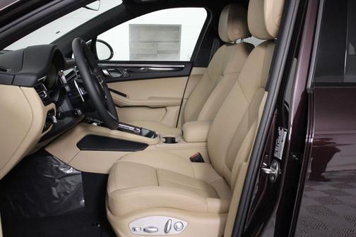 Copper 2026 Porsche Macan Base