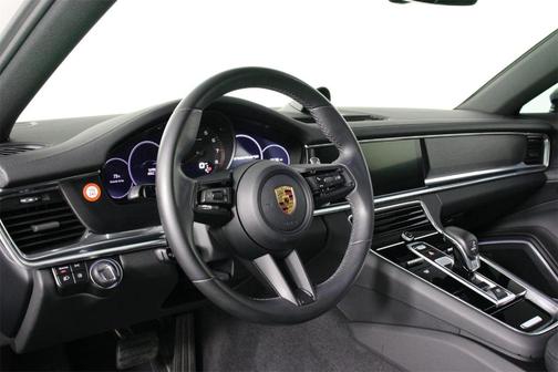2023 Porsche Panamera Platinum Edition