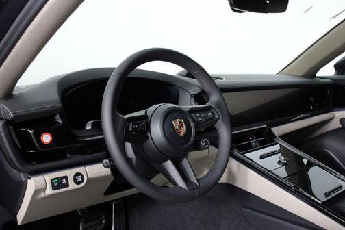2026 Porsche Panamera 4