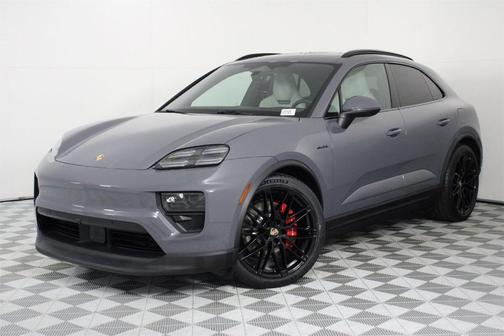 2025 Porsche Macan 4S