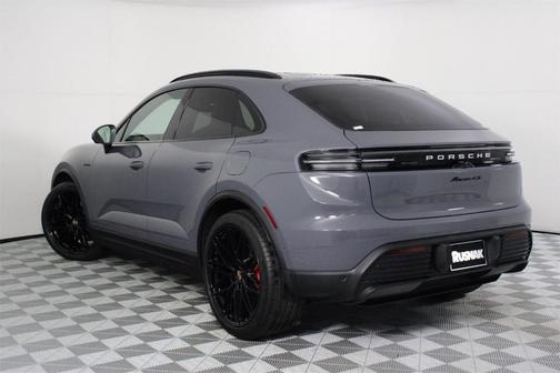 2025 Porsche Macan 4S