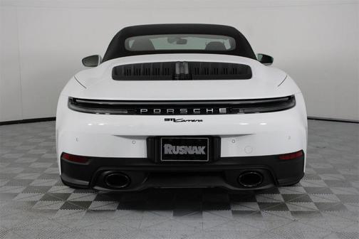 2026 Porsche 911 Carrera