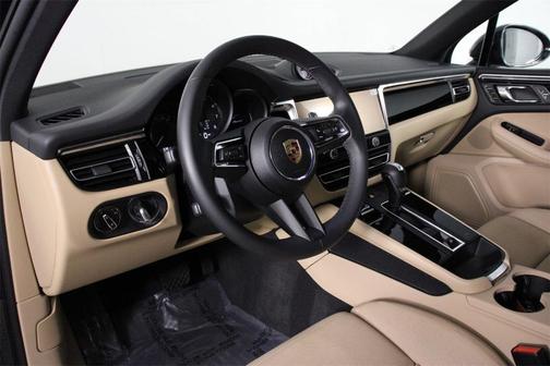 2025 Porsche Macan T