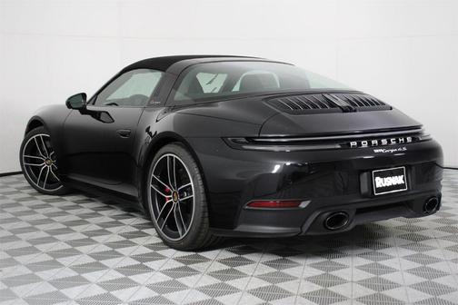 2026 Porsche 911 Targa 4S