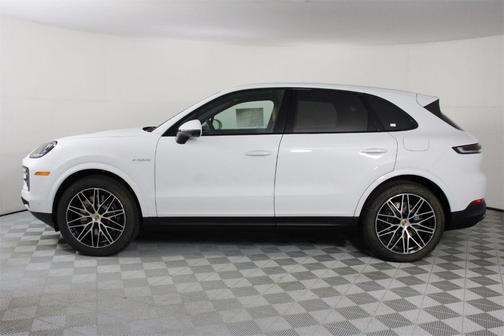 2026 Porsche Cayenne AWD