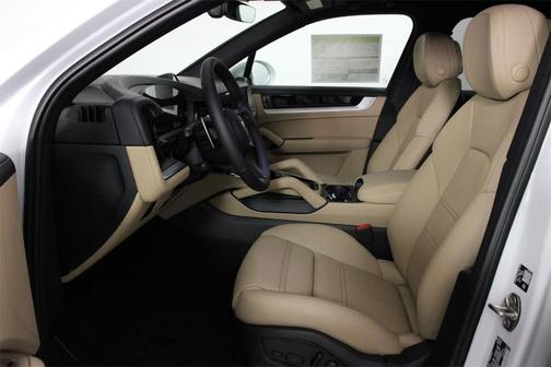 2026 Porsche Cayenne AWD