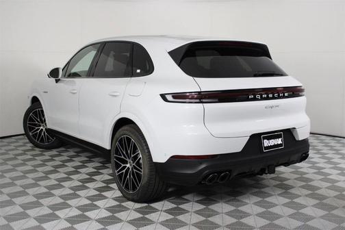 2026 Porsche Cayenne AWD