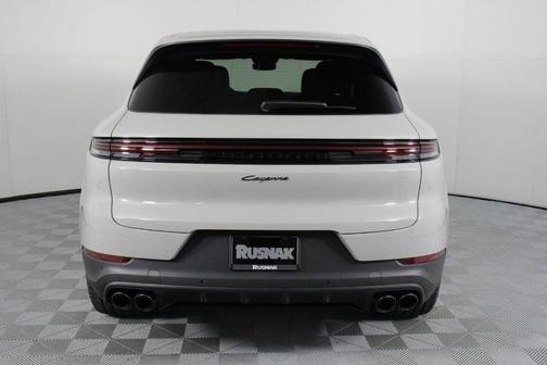 Chalk 2026 Porsche Cayenne Base