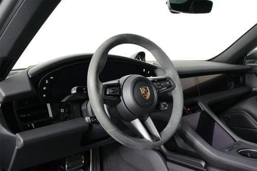 2025 Porsche Taycan
