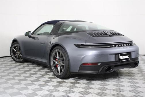 2026 Porsche 911 Targa 4S