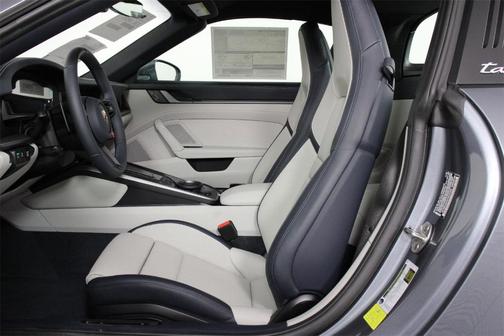 2026 Porsche 911 Targa 4S