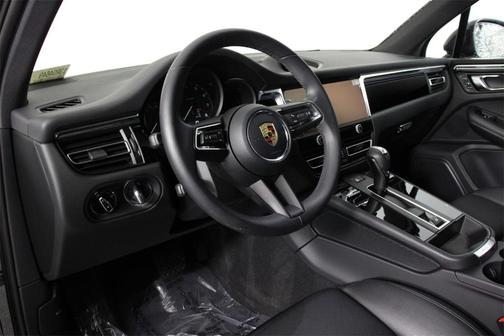 2025 Porsche Macan T