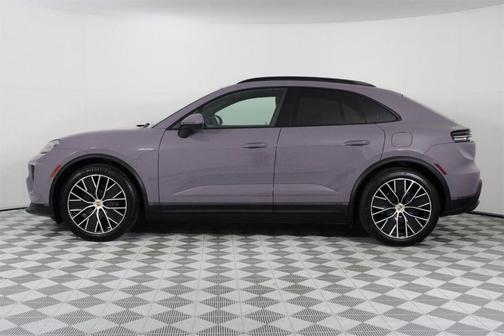 2025 Porsche Macan 4
