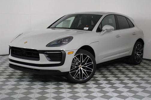 2026 Porsche Macan Base