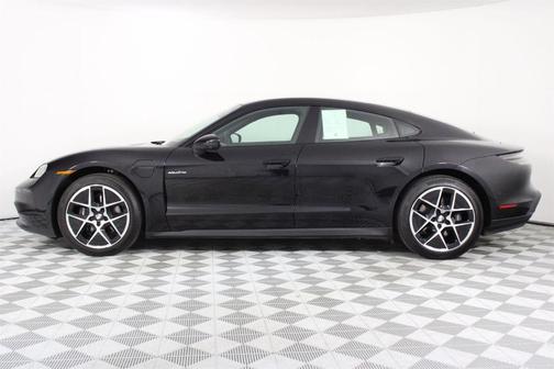 2025 Porsche Taycan