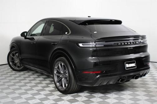 2025 Porsche Cayenne Turbo