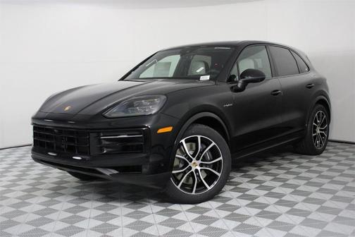 2025 Porsche Cayenne AWD