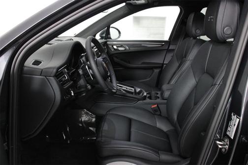 2026 Porsche Macan GTS