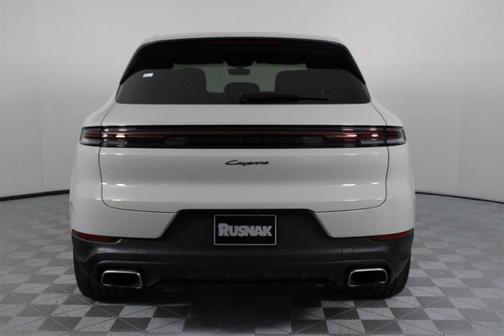 2024 Porsche Cayenne Base